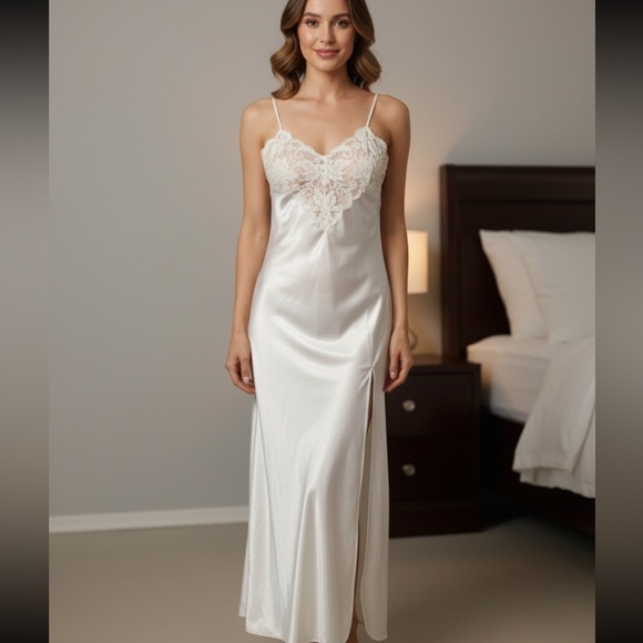 Victoria's Secret Other - VTG Victoria's Secret Ivory Satin Lace Chemise Size M